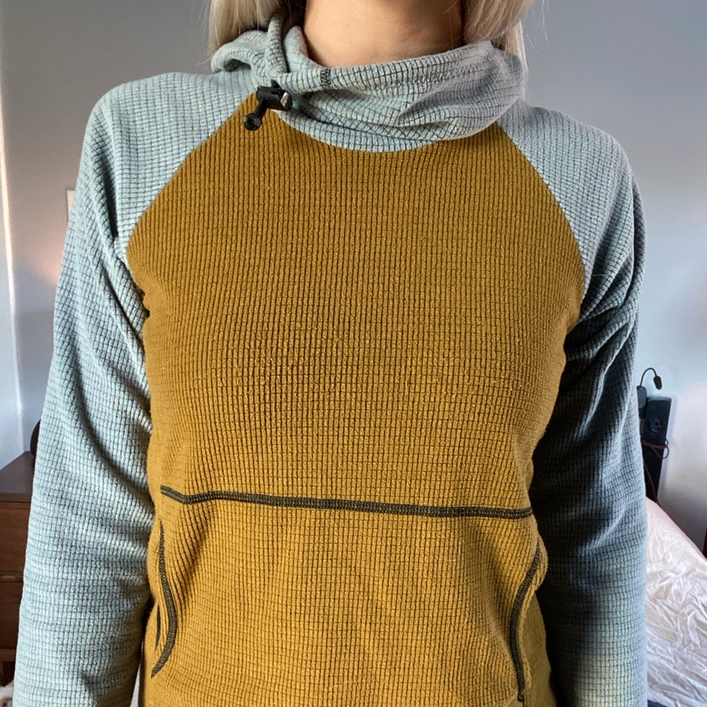 Melanzana Women’s XS Mustard/Grey Grid Hoodie